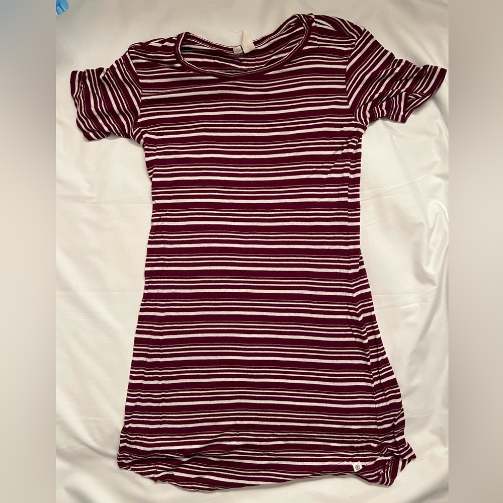 Maroon and white tee shirt dress